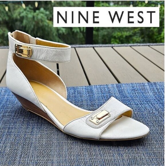 NINE WEST - Cream colour low wedge sandals with gold detailing - Picture 1 of 11